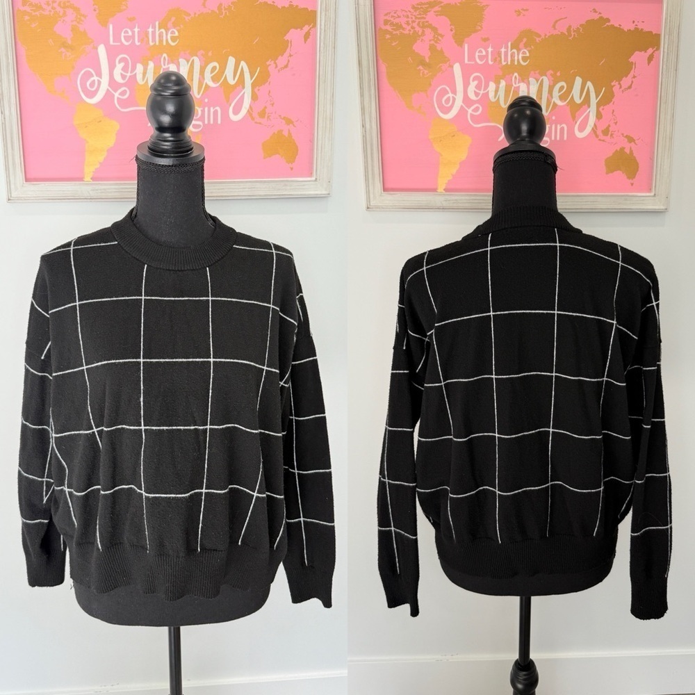T Tahari Black Square Print Sweater (M)